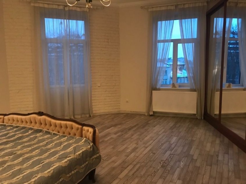 Оренда 4-кім. квартири в центрі, пл. Галицька - фото 4