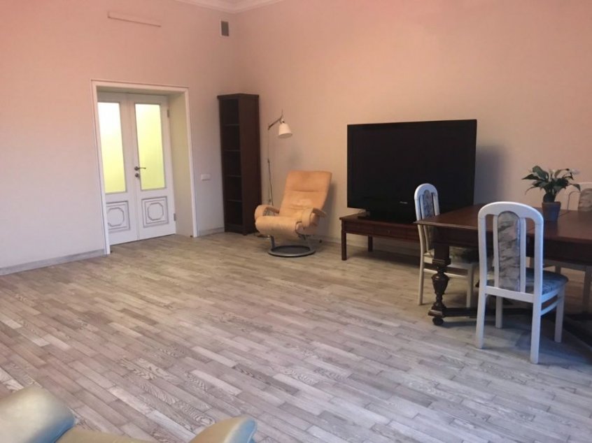 Оренда 4-кім. квартири в центрі, пл. Галицька - фото 8