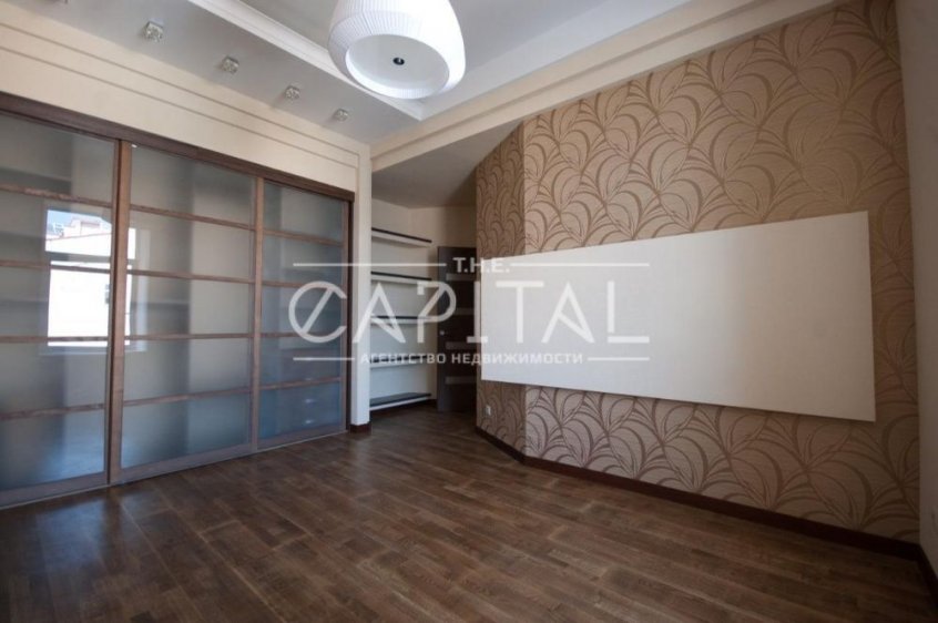 Аренда 4-комнатной квартиры на пл. Льва Толстого.160м2.Центр. - фото 8
