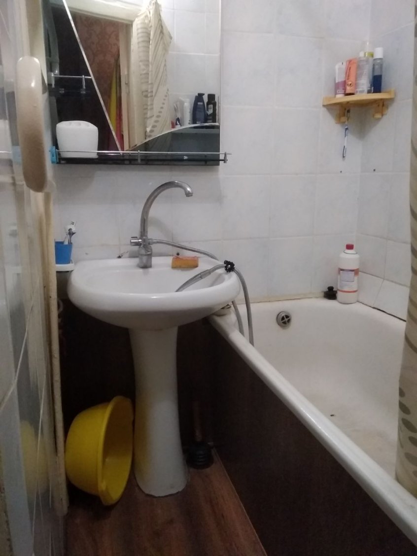 Здається кімната для жінки (можна з дитиною) в 3-х кімн. квартирі - фото 5