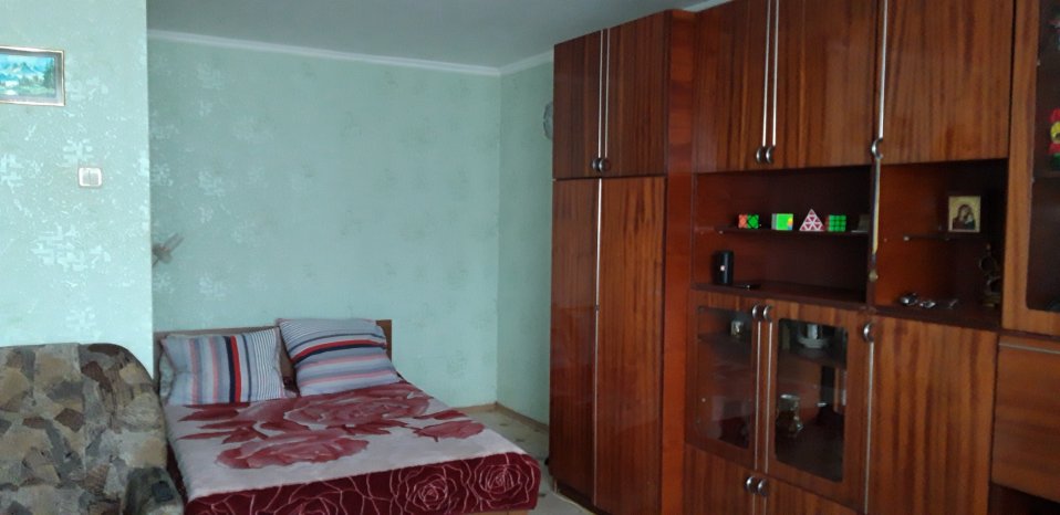 Сдаю комнату в 3ком.кв. с хозяином, то есть со мной - фото 4